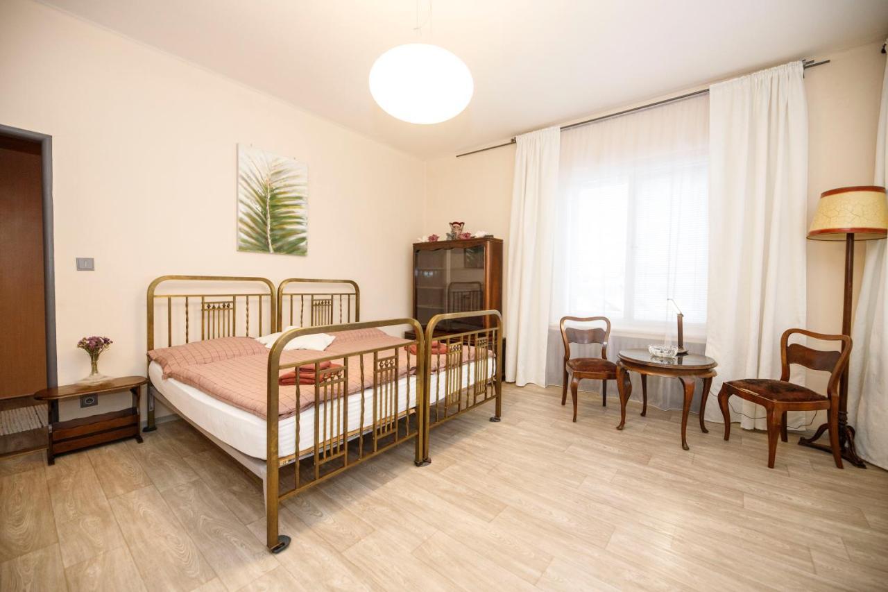 Libusina Villa Кутна-Гора Экстерьер фото